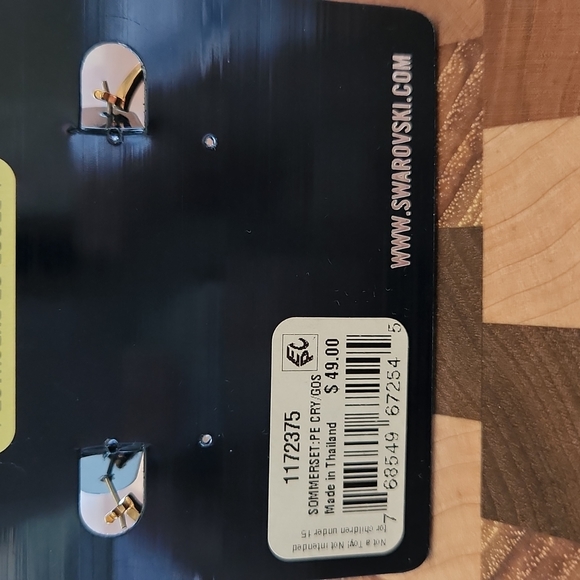 NWT Swarovski Gold Crystal Loops - Picture 2 of 4